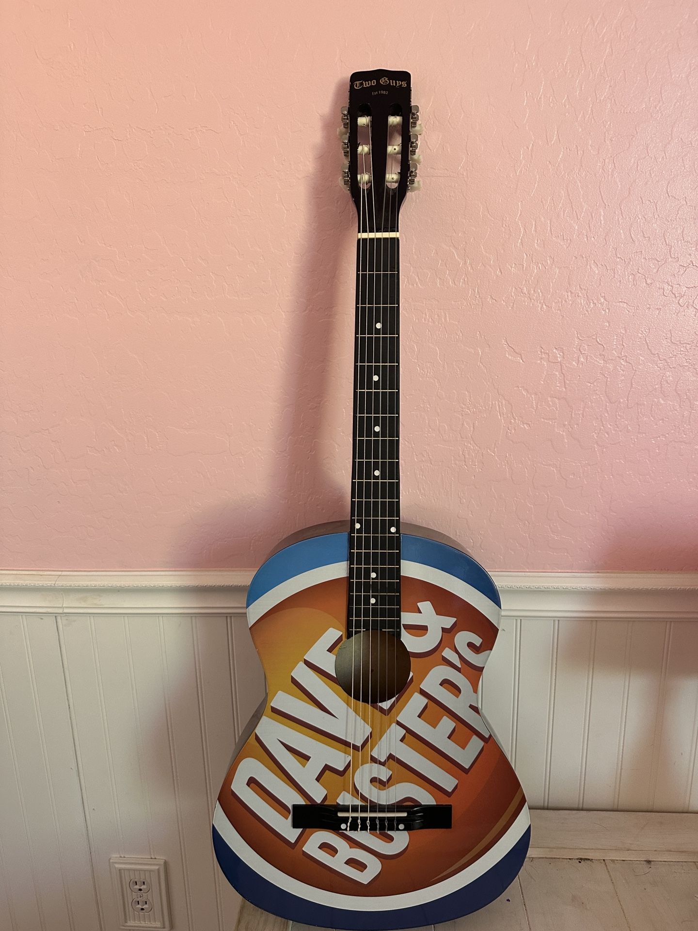 Dave & Buster’s Guitar