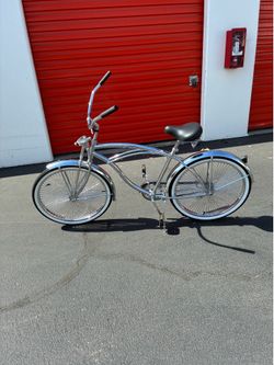 Beautiful beach cruiser