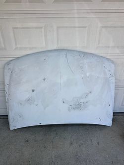 99 - 06 Silverado Tahoe suburban  hood  $150