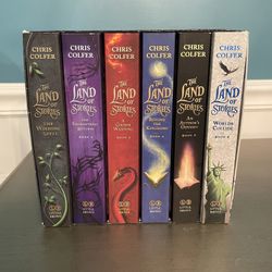 Land Of Stories Boxed Set