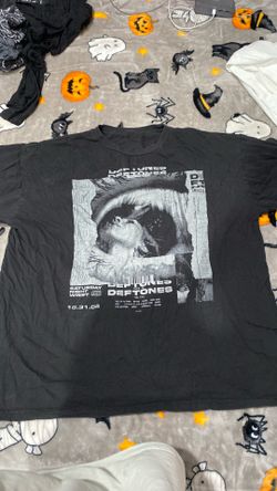 Baggy deftones shirt