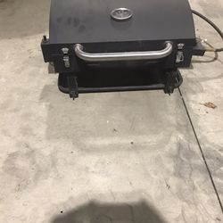 Small gas grill great shape
