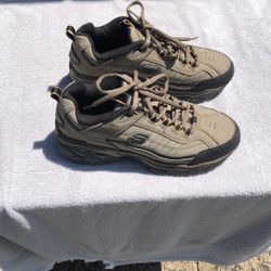 Sketchers Sport Sneakers size 9 1/2