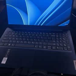 Lenovo IdeaPad 3i 15.6" i5 Touchscreen