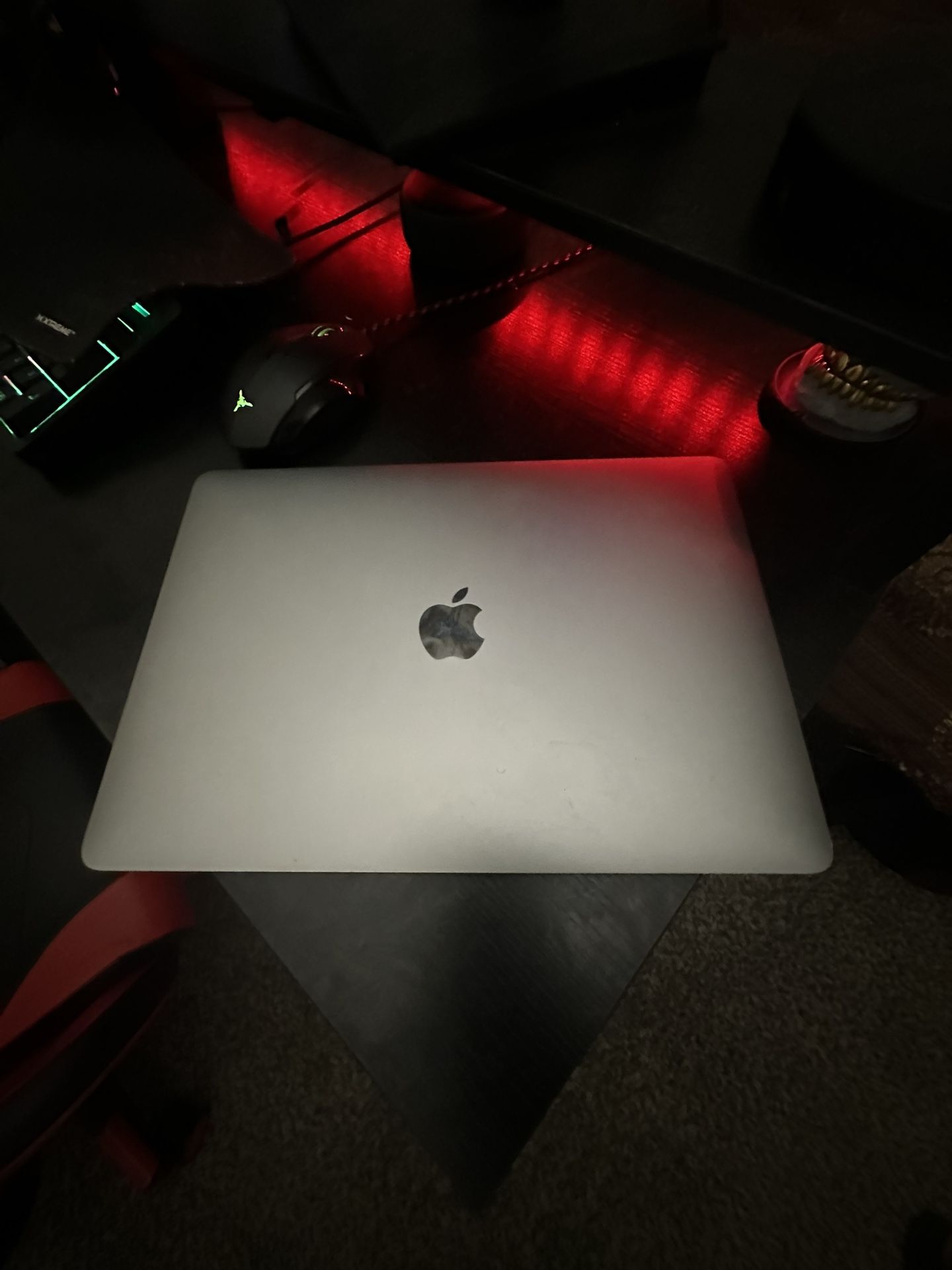 MacBook