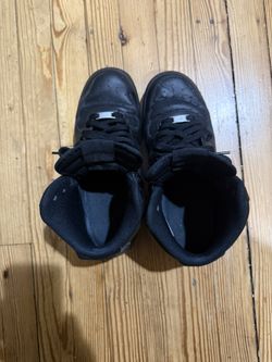 Selling Nike Air Force 1’s, Size 10