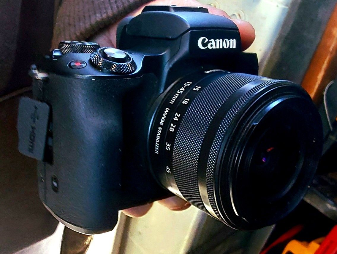 Canon EOS M50 Digital Camera