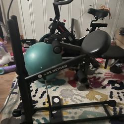 DB Method Squat Machine 