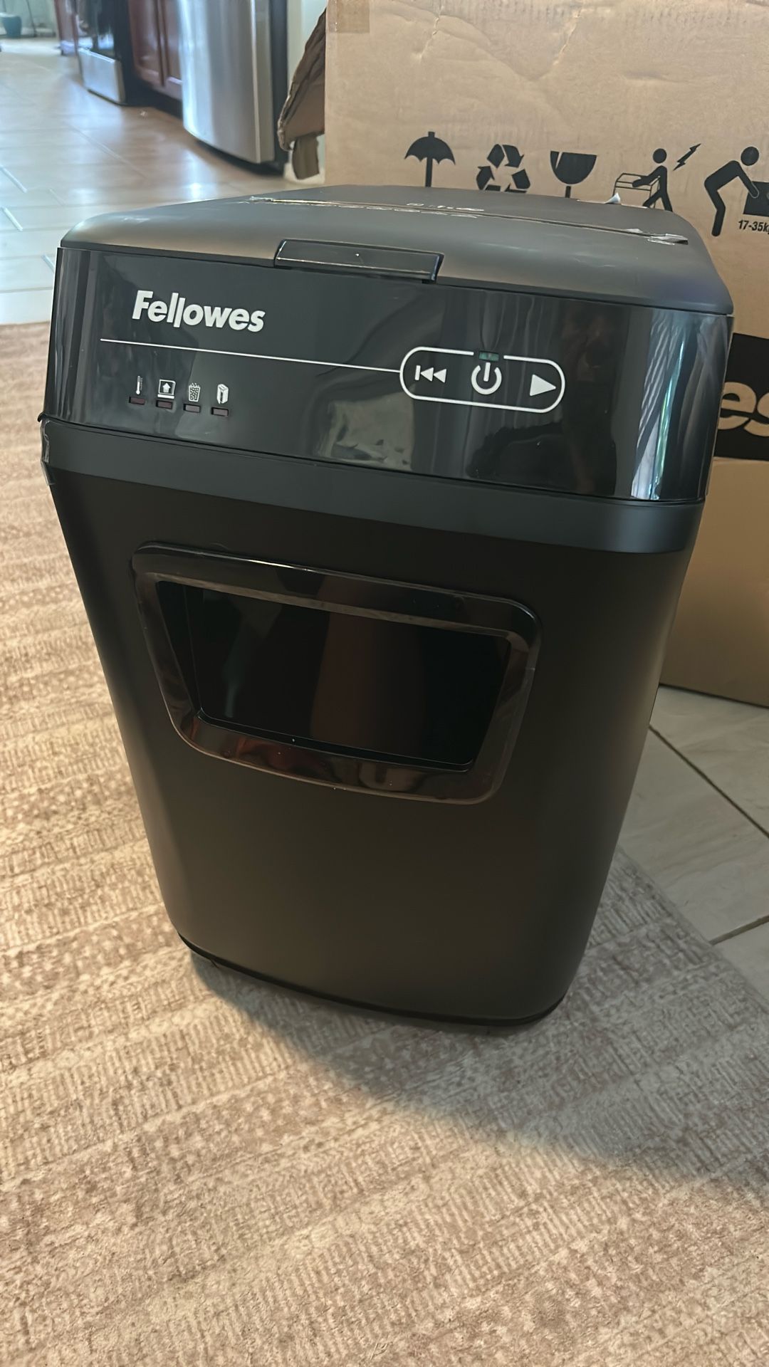 Fellowes Auto Max 200. C/200M/150C Shredder