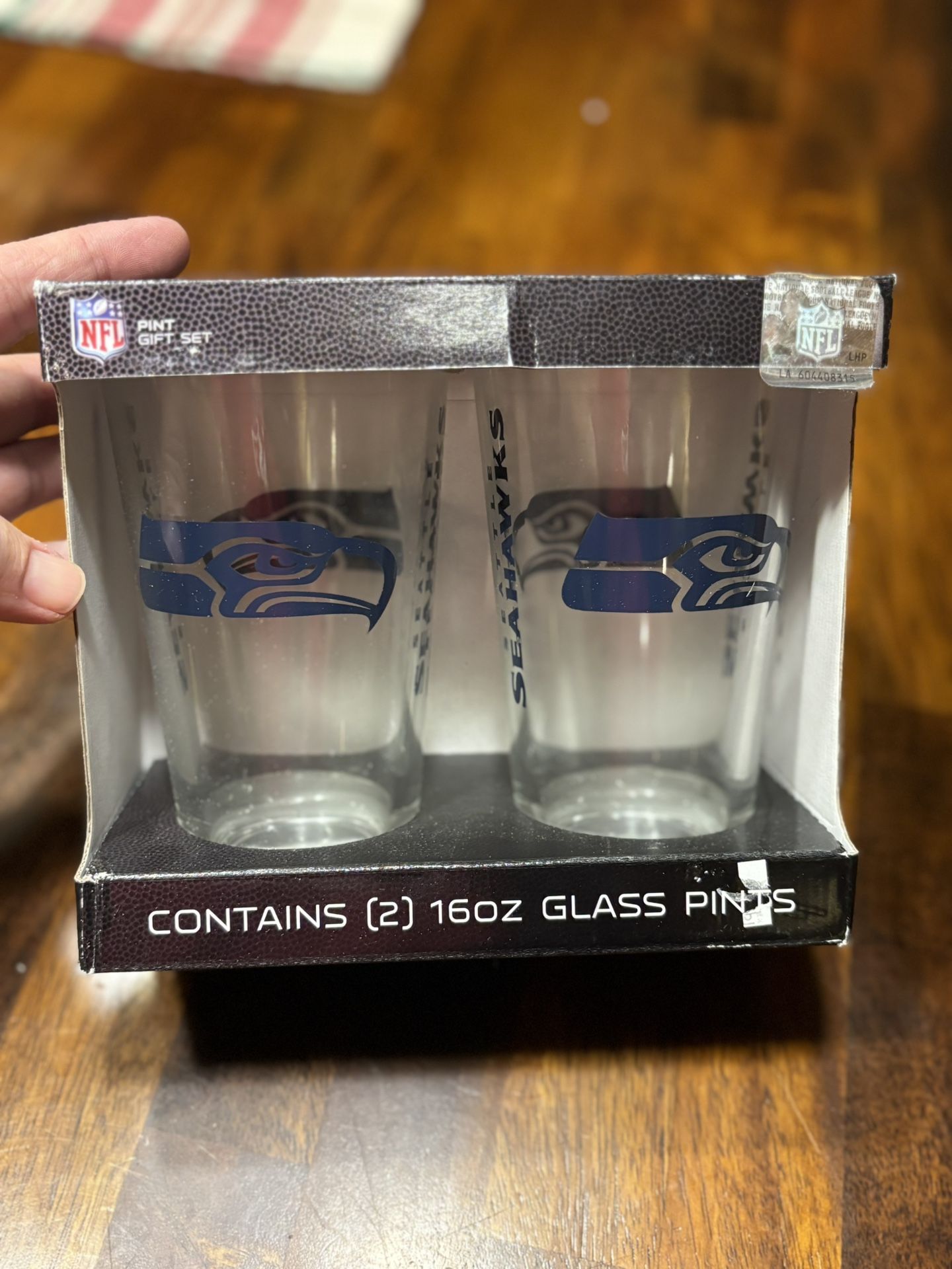 NFL Seattle Seahawks Two-Piece 16oz. Pint Glass Set