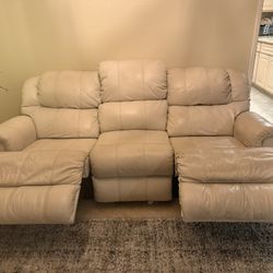 Cream Leather Sofa Couch W/ 2 Electric Recliners!