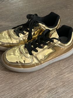 Boys Gold Light Up Shoes