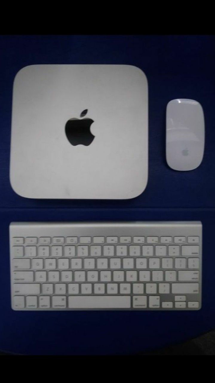 Apple Mac Mini Computer with Keyboard & Mouse
