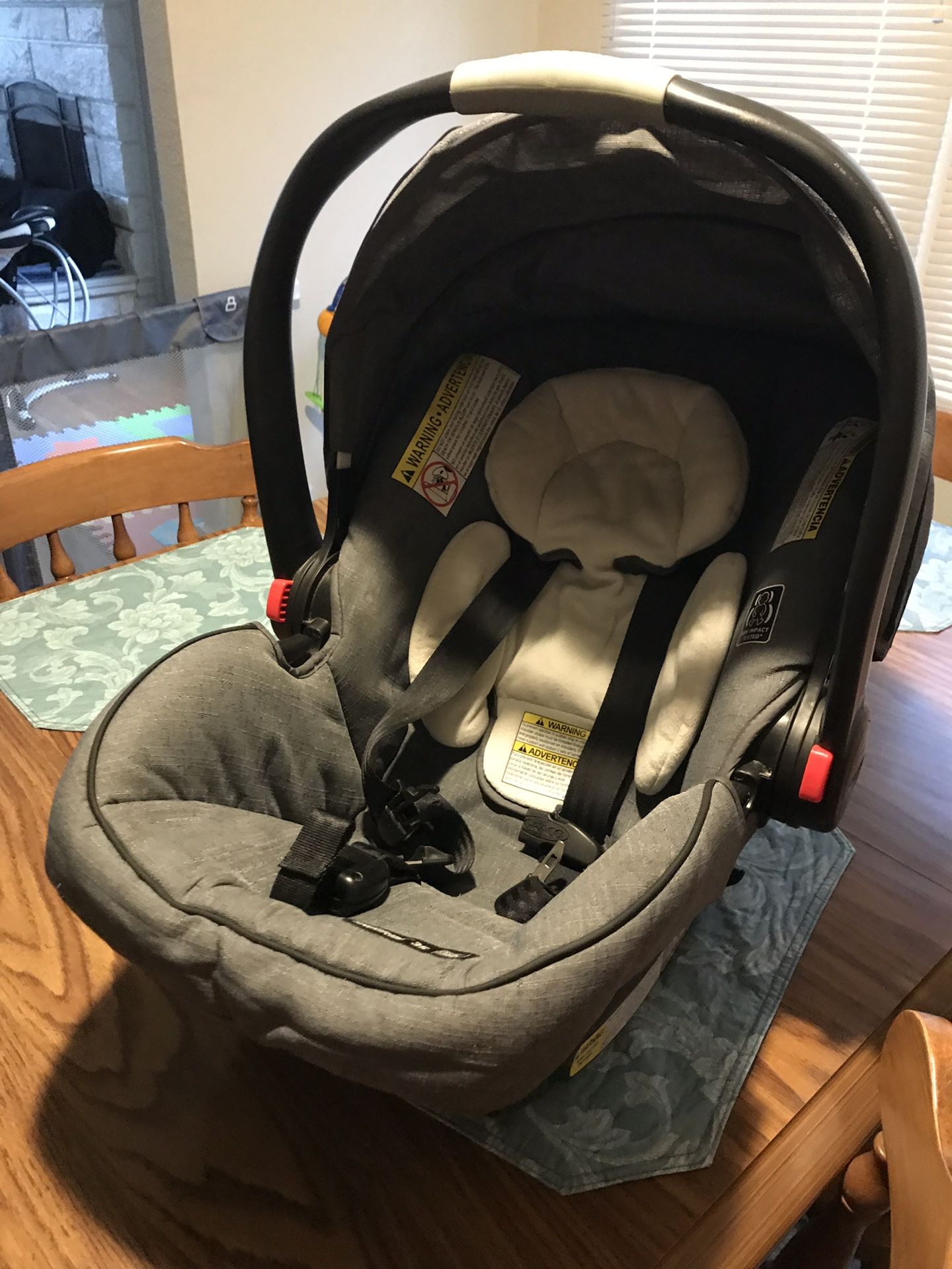 Graco infant car seat