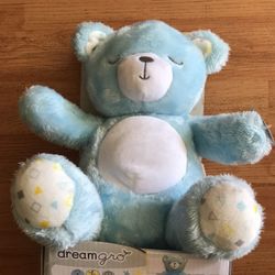 Dreamgro plush infant toy with light & lullaby soother cuddly blue bear NIB