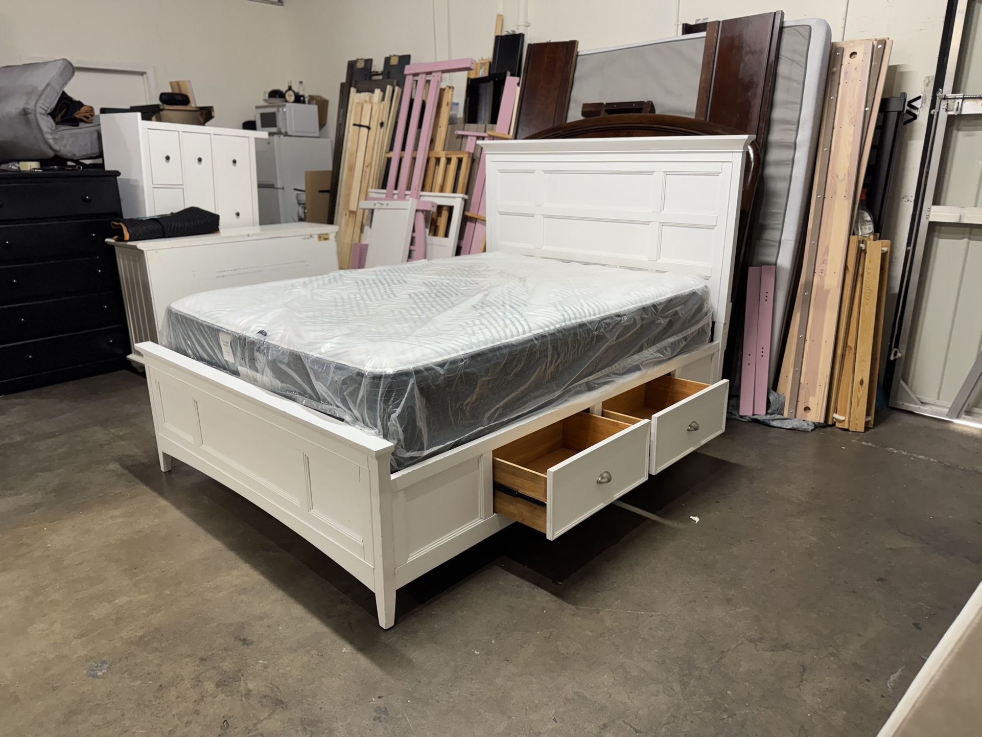 Queen Bed $380
