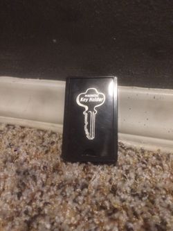 Magnetic key holder