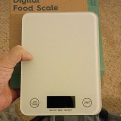 Digital Scale With Large Face For Easy Weighing And All Different Weight Settings In Perfect Condition 