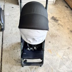 Black Uppababy G-Luxe Stroller 