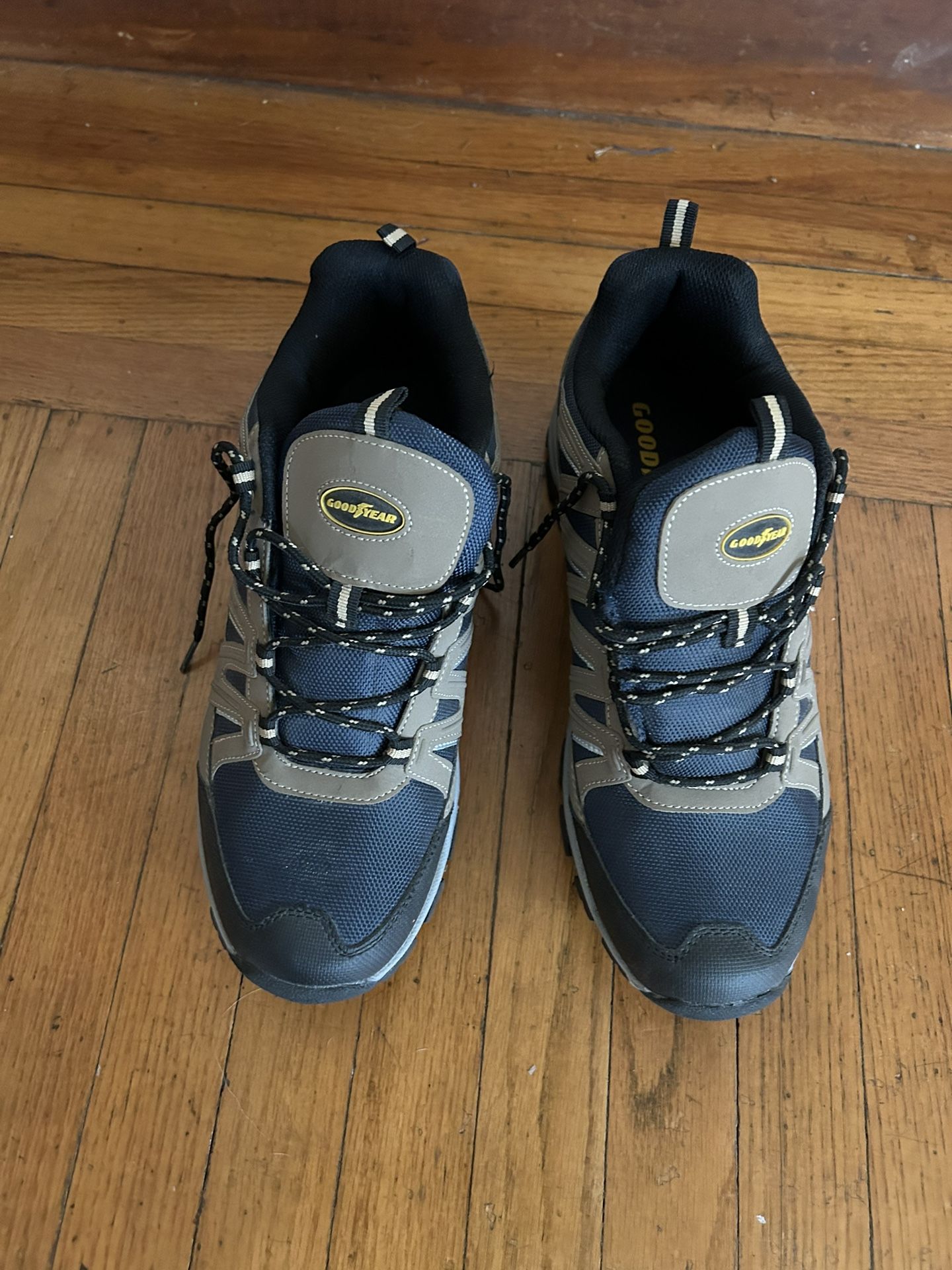 Men’s Hiking/Urban Boots Size 12. Brand New