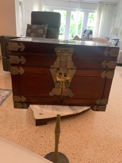 ANTQUE CHINESE JEWELRY BOX