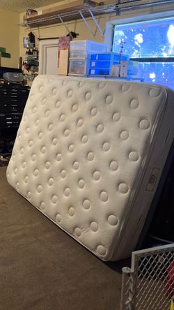 Queen mattress
