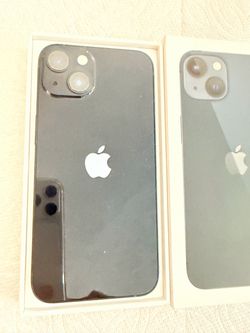 Apple iPhone 13 New in box with accessories