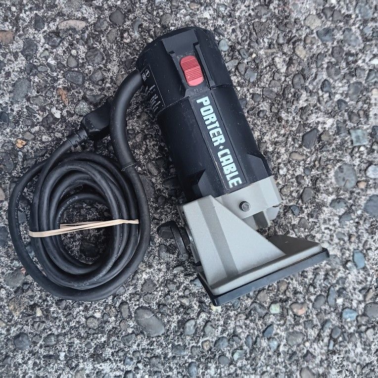 Porter Cable 7301 Lamint Trimmer Router. Excellent Condition. Many Other Tools. For Pick Up Fremont Seattle. No Low Ball Offers Please. No Trades. 