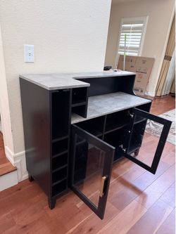 Bar cabinet