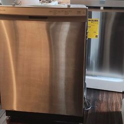 Frigidaire Dishwasher 1 Month Old