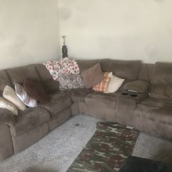 Sectional Sofa With 2 Manual Recliners