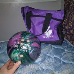 Women's Brunswick Bowling Ball & Bowling Bag