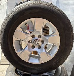 4 18-inch alloy wheels designed to 2019-2026 Dodge Ram 1500 trucks.