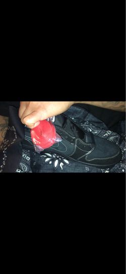 Jordan 1 Travis Scott Phantoms