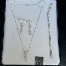 Silver White Topaz 3 Piece Jewelry Set