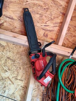 Milwaukee M18 FUEL Brushless Chainsaw