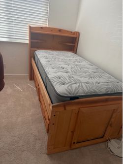 Kids Solid Wood twin bed set with drawers