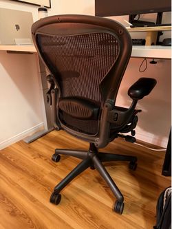 Herman Miller Aeron Size B