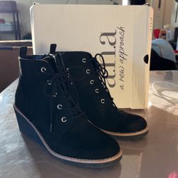 Ana Bramble Wedge Booties