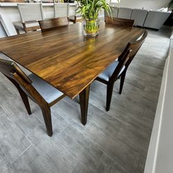 Dining Table Set