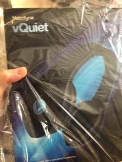 Velodyne Q-Quiet headphones NEW