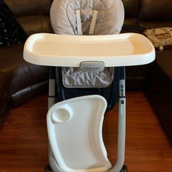 GRACO HIGH CHAIR  2-in-1 