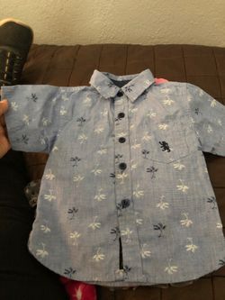 Boy’s shirt size 2 T