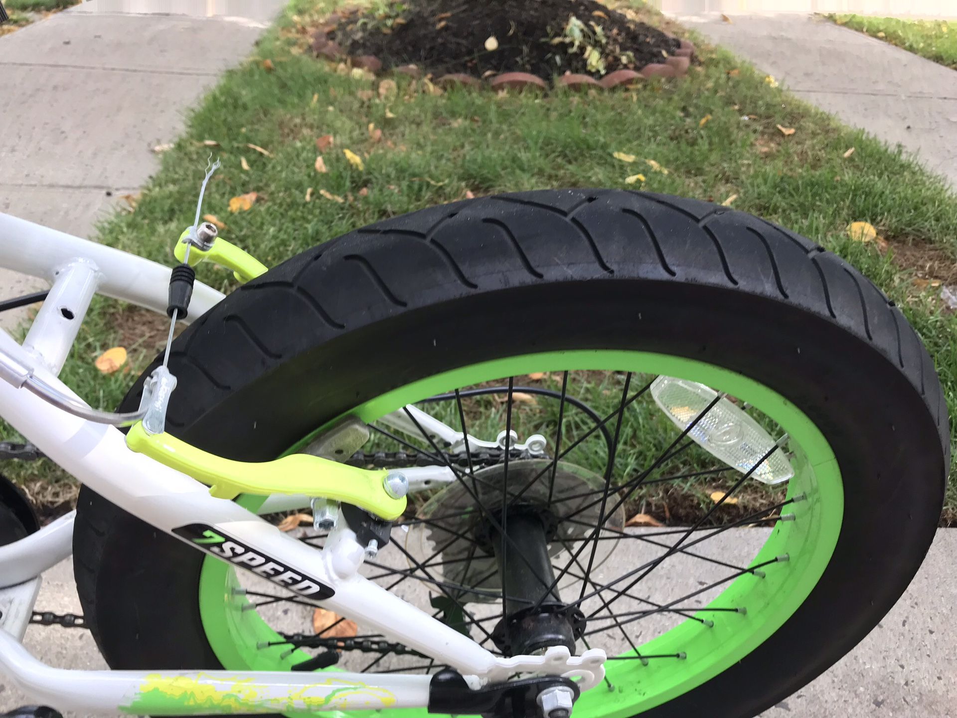 Avigo skramble mountain bike discount
