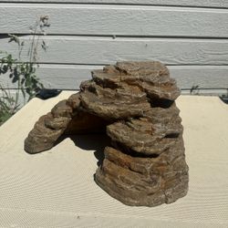 Reptile cave