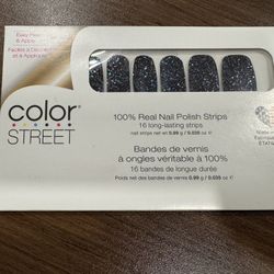 Color street Nail polish Strips Holidaze