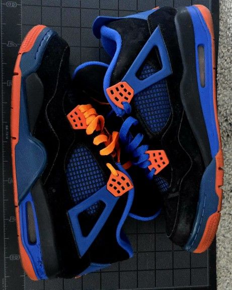 Air Jordan 4 Retro (Cavs)