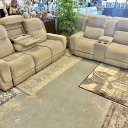Like New 2-tone Electric Dual Reclining Couch And Loveseat With Electric Headrests And Dual USB 