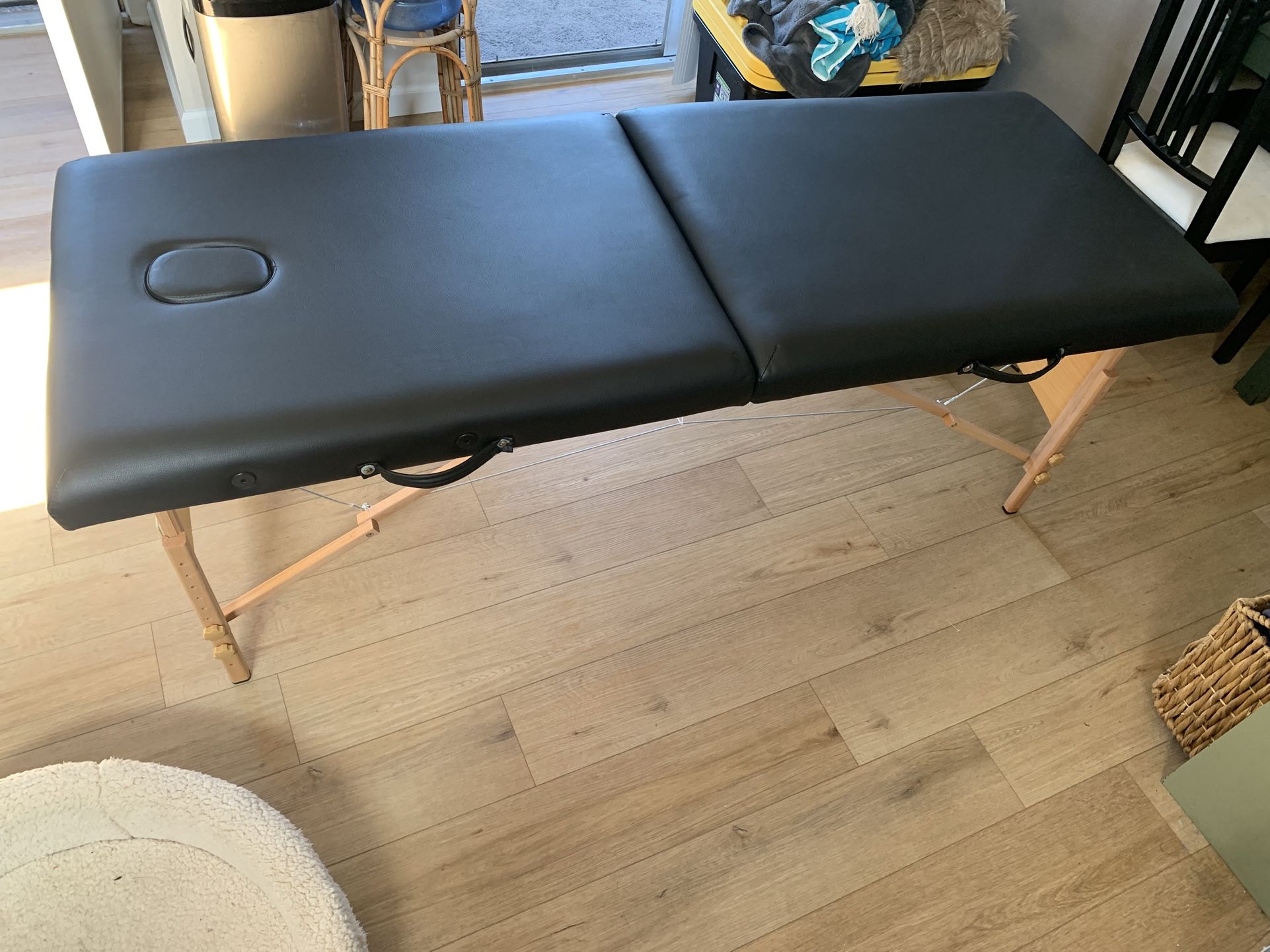 Massage Table 