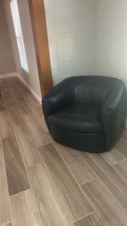 Accent chair